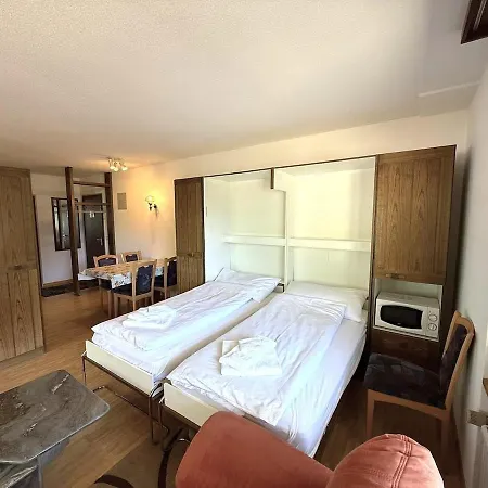 Royal 51 * ロイカーバード