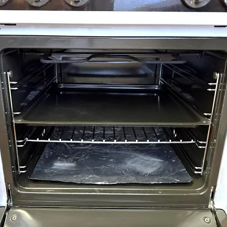 Royal 51 アパート ロイカーバード