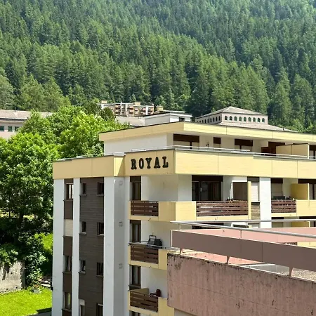 Royal 51 * لوكباد