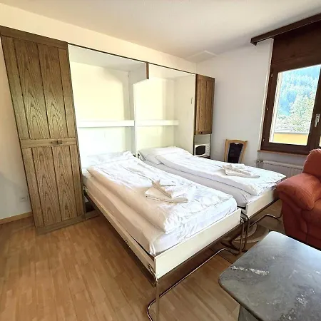 Royal 51 * لوكباد